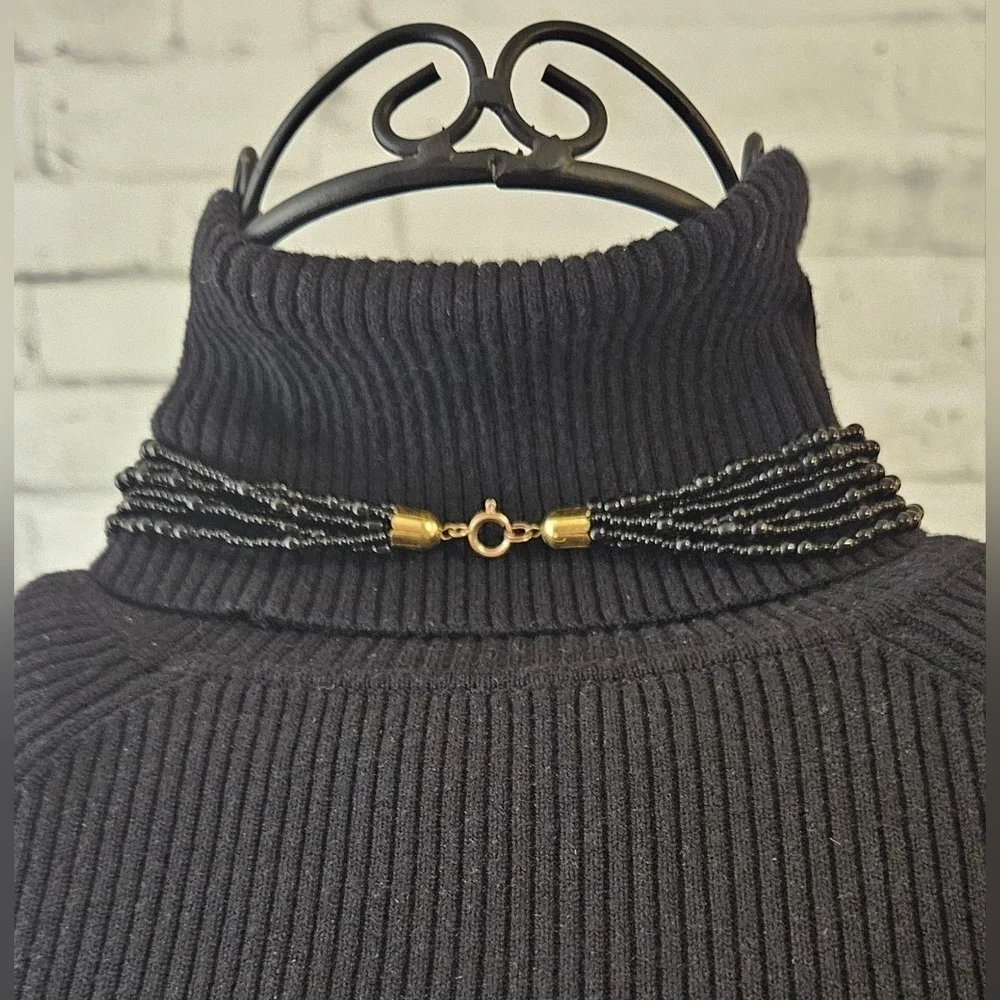 Vintage Style Multi-Strand Black Glass Seed Bead Necklace Gold Tone Ends - Picture 5 of 5